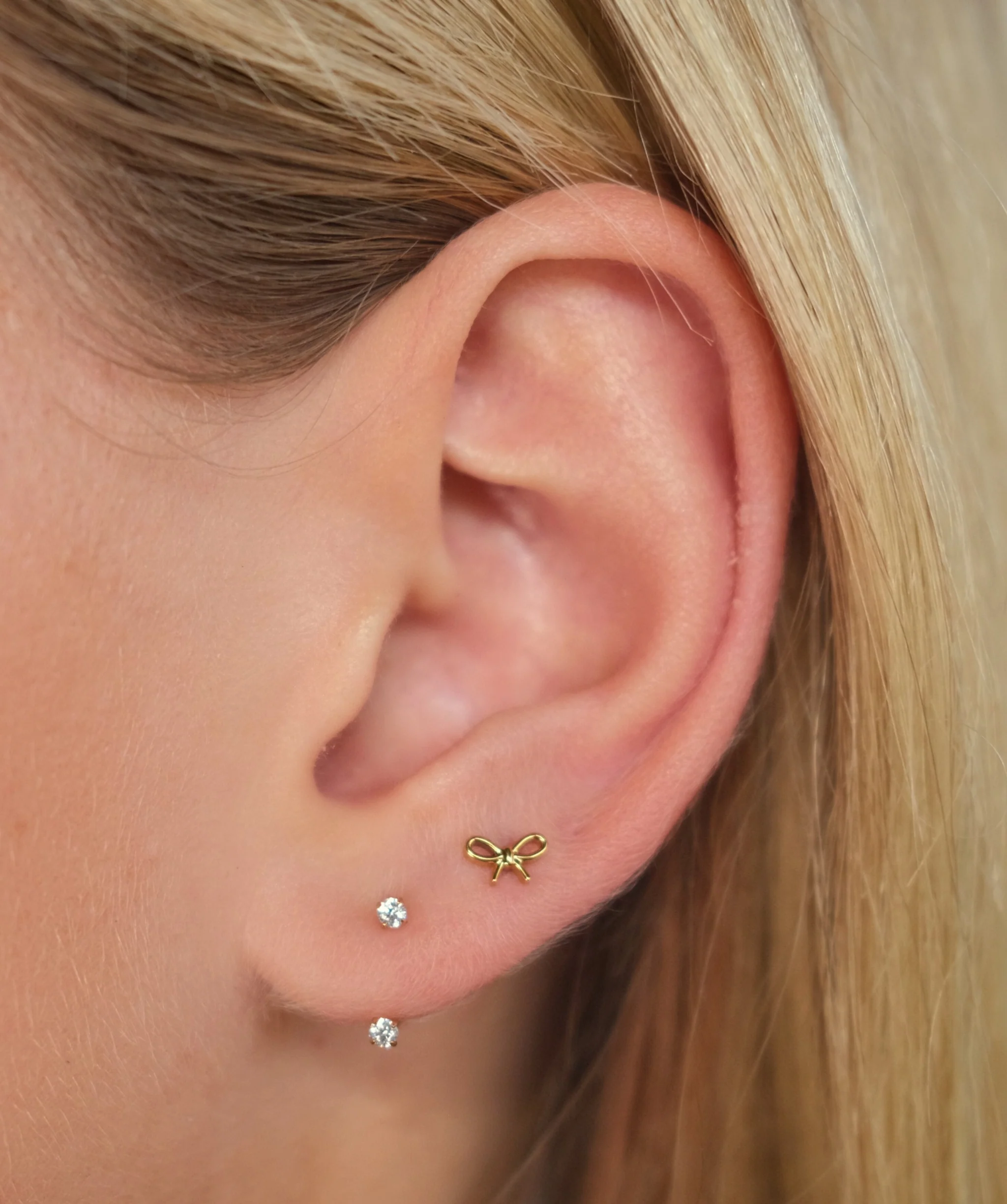 Bow Flat Back Stud - Image 3