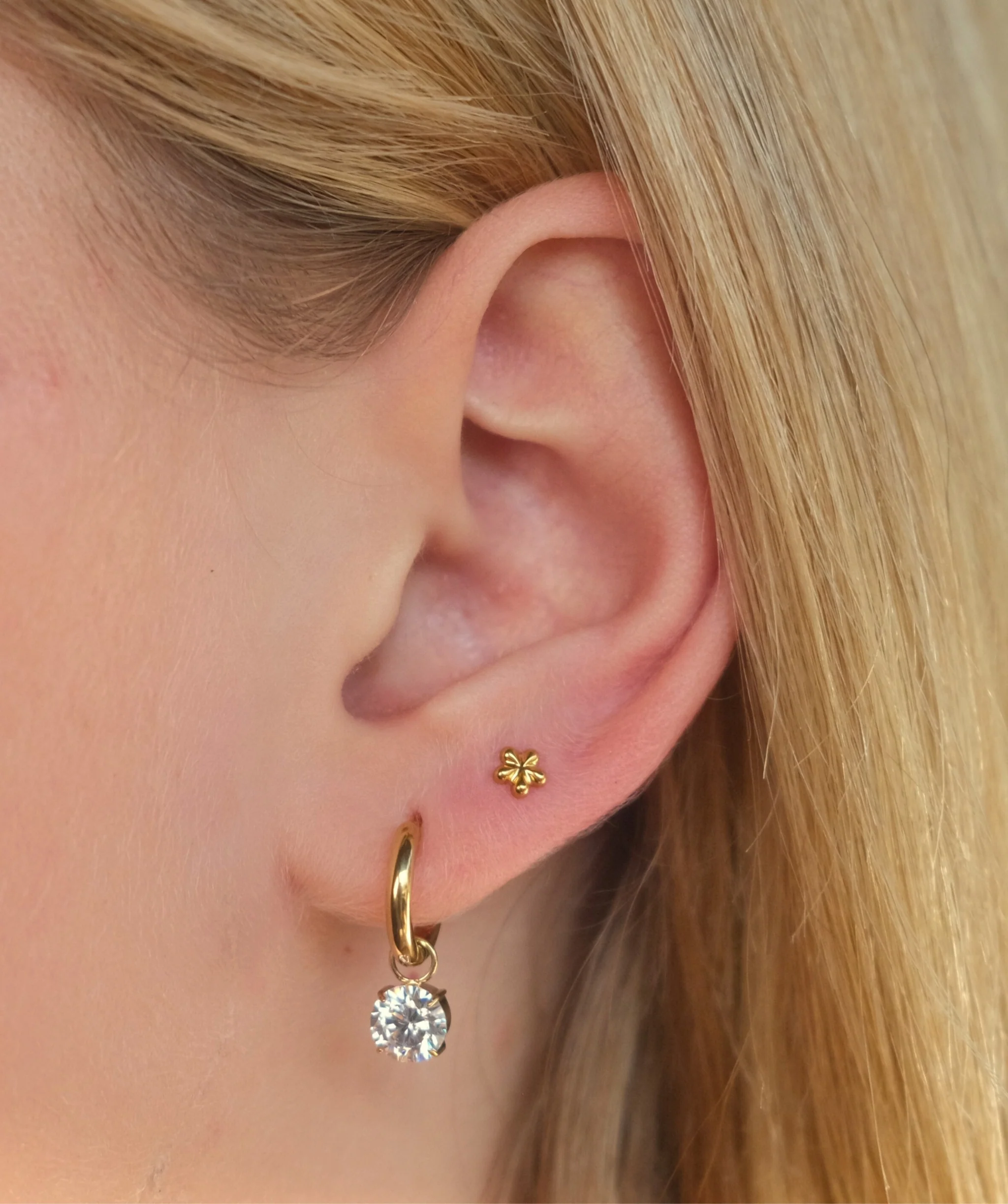 Flower Flat Back Stud - Image 3